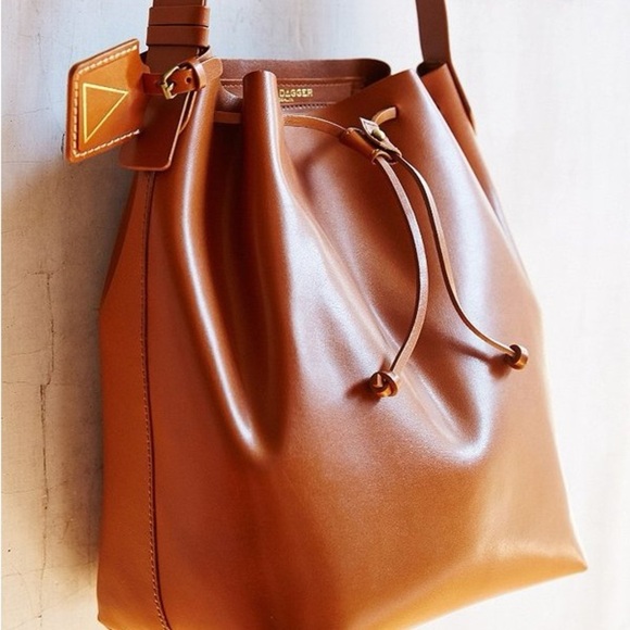 Kelsi Dagger white Wythe leather bucket bag - Picture 3 of 15